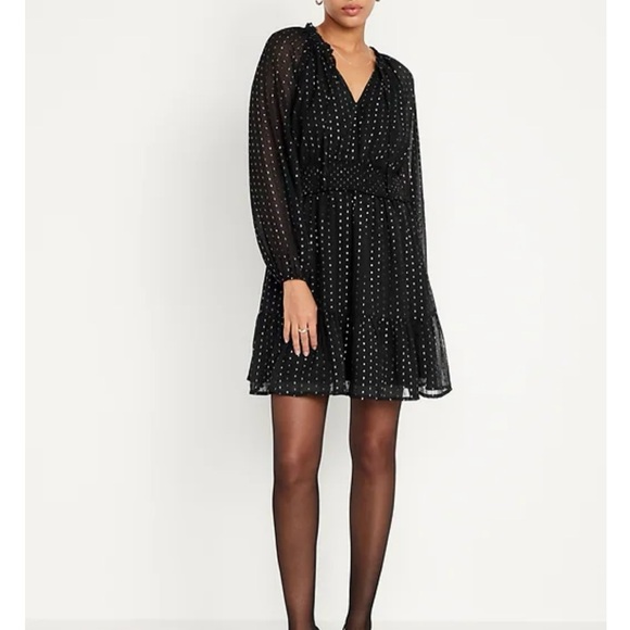 Old Navy Dresses & Skirts - Old Navy Women's Plus 2X Black and Silver Waist Defining Shine Mini Party Dress